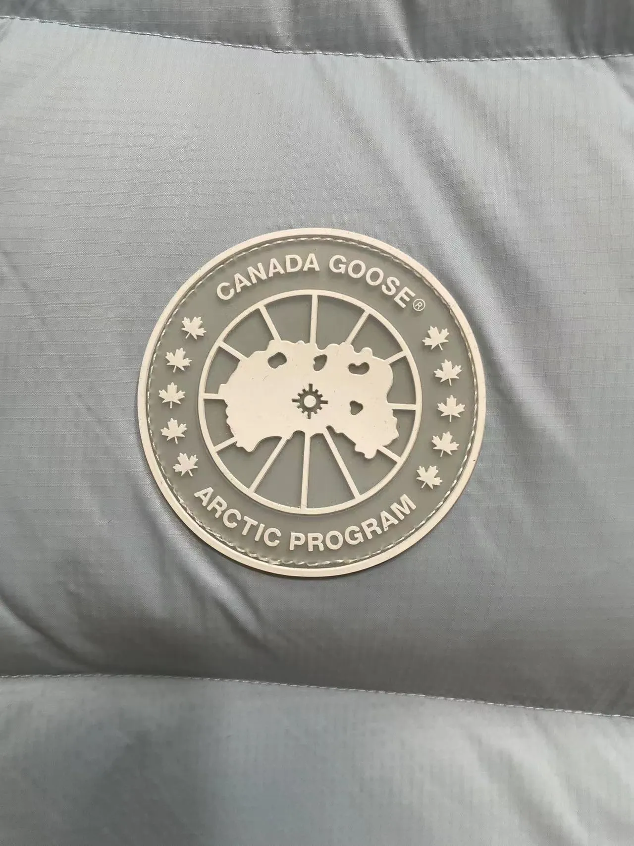 Canadagoose/ 21Ss ❗️ New Arrival“ Series” Canada Goose New Arrival“Northern Lights” ！ ， ， ！ ： 1⃣ 9500-100%nylon 2⃣ YKK ， 3⃣ 80% ，（zp 80% / 90% ） ： 1⃣ /9500-100%nylon 100% 100% , 、 ZP ， 。 2⃣ 80% ， （30 ） 。 。 ： ， 。 ， ， 。 Size:XS-2XL :Purple. . .Black.Royal Blue .Dark Blue